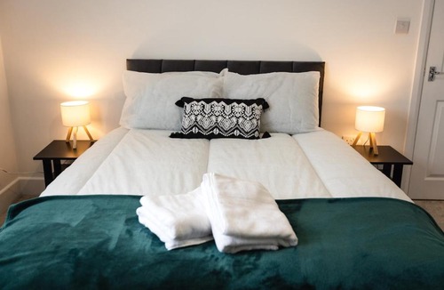 Sunderland Apartment | Modern 4Bed 2 Bath - Next to Stadium & City Centre