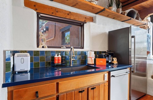 Seton Village House | Modern Adobe Masterpiece | Private Hot Tub | Rooftop Deck