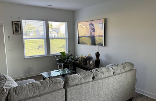 Whitestown House | Modern And Serene Suburb Oasis near Indy