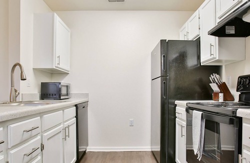 Fort Wayne Apartment | Modern Apartment in Prime Location (ID8475X16)