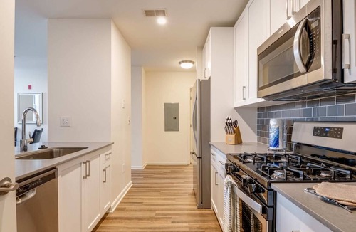 North Waltham Apartment | Modern Apt Close to Downtown ALH-12242
