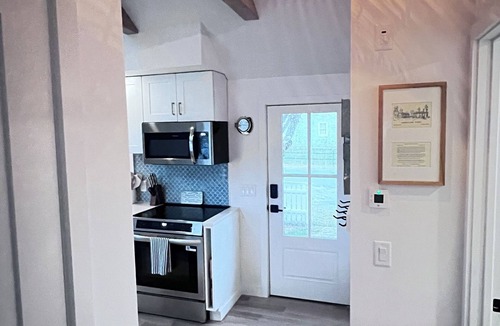 Dennis Port Cottage | Modern & Coastal Cape Cottage + 200 Steps to the Beach! New in 2025!