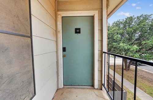 Lubbock Apartment | Modern comfort in a 2-bedroom layout
