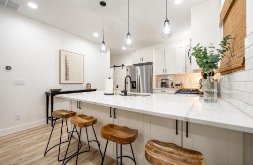 Indianapolis House | Modern Cottage - Near State Fairgrounds - Backyard - Family Friendly