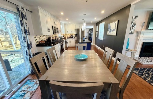 South Yarmouth House | Modern, Dog-Friendly, 4 Bedroom, 2 Bath Home