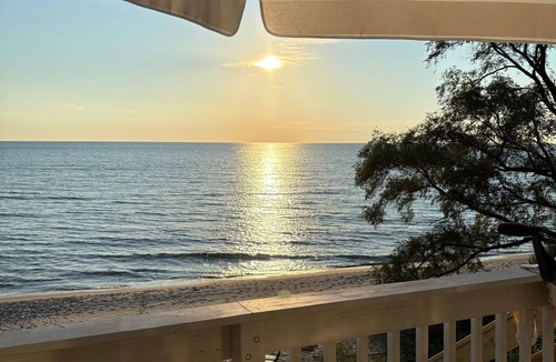 Montague Cottage | Modern Lake Michigan Cottage with Private Beach on Low Bluff