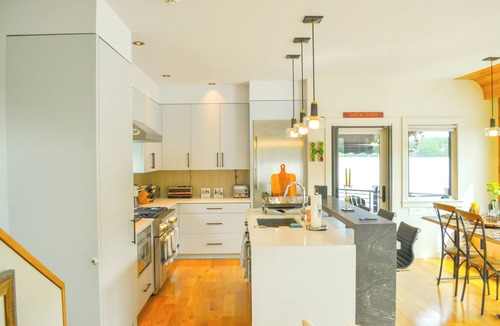 Berkshire House | Modern Lakefront Berkshire Lakefront Retreat/Swim & Relax Close to Tanglewod