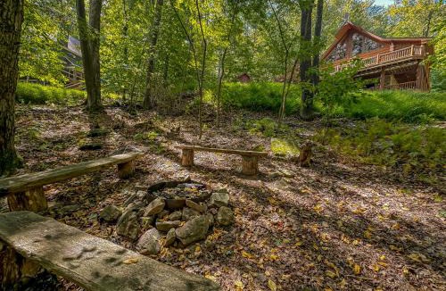 McHenry Villa | Modern Log Cabin: Pet Friendly Hot Tub