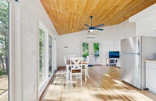 Sandy Point House | Modern Maine cottage with river views, deck, and a convenient washer/dryer