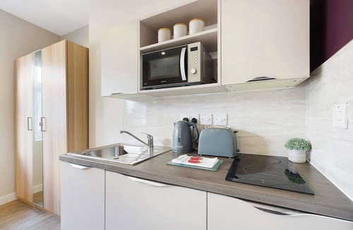 Middlesbrough Apartment | Modern Middlesbrough 1BR|Sleeps 2|By Stay with us