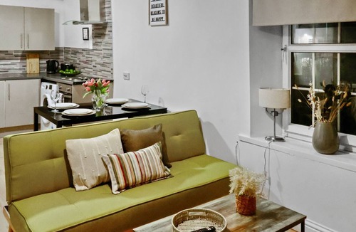 Morpeth House | Modern Morpeth Apartment – Central Location, Great Rates!
