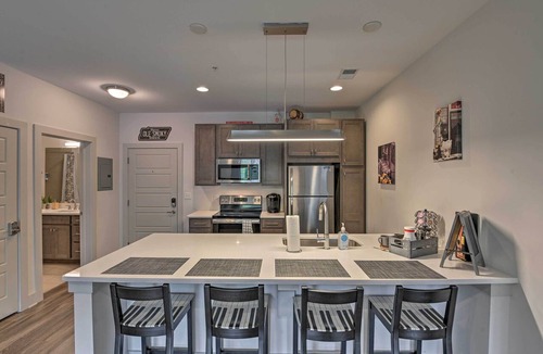 Inglewood Condo | Modern Nashville Condo: 7 Mi to Downtown!