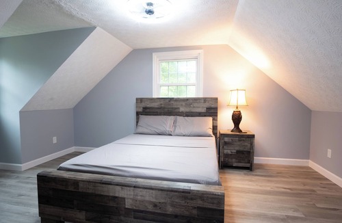 Johnstown House | Modern Retreat on Six Acres - Sleeps 13