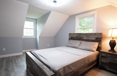 Johnstown House | Modern Retreat on Six Acres - Sleeps 13