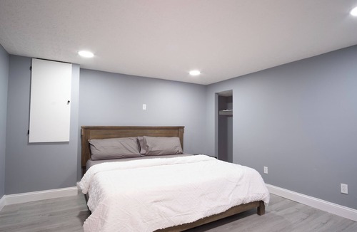 Johnstown House | Modern Retreat on Six Acres - Sleeps 13