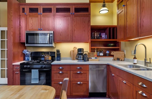 Mexican War Streets House | Modern Traveler`s Loft| Walkable, Pet-Friendly