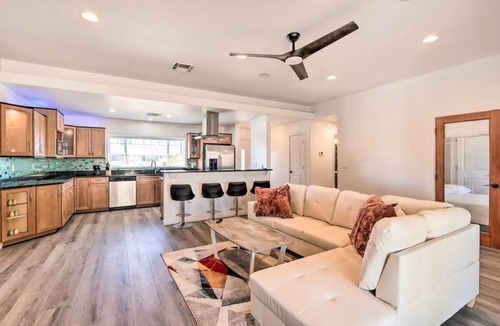 South Scottsdale Villa | Modern Villa min walk to Scottsdale W Hotel & City Center