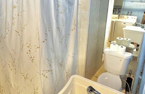 Vero Beach Apartment | Modest Comfy studio in the heart of VeroBeach