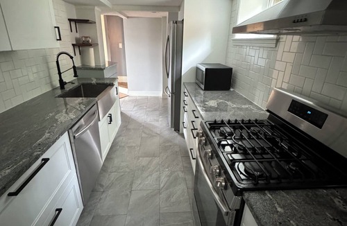 Weymouth House | Monthly Rental - Charming lakeside 2-bedroom house in peaceful Weymouth
