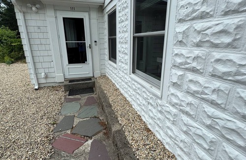 Weymouth House | Monthly Rental - Charming lakeside 2-bedroom house in peaceful Weymouth