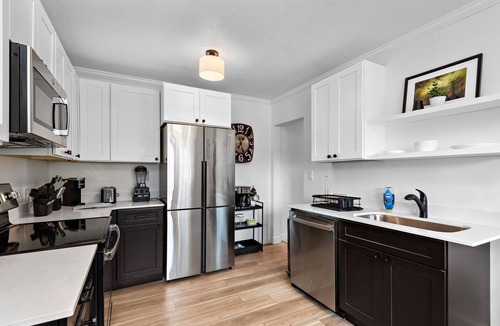 Northrop House | Monthly Stay: 3BR Home w/Office, Golf Views, King Beds, Full Kitchen, Fast WIFI