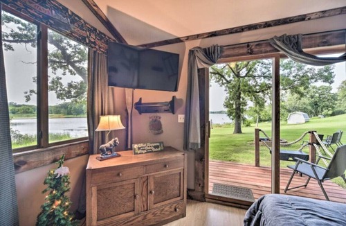 Siren Cabin | Moosehead Lodge - Lakeside Home: Stunning Views