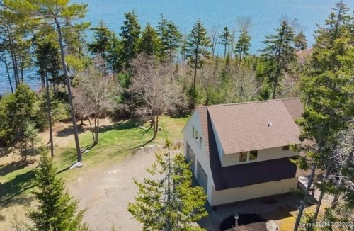 Boothbay Harbor House | MORNING SUN | COUPLE`S RETREAT | WATERFRONT | PRIVATE BEACH