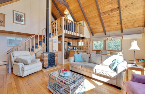 Lake Arrowhead House | Morning View Cottage | Dog-Friendly Lakefront Family Getaway on Lake Arrowhead