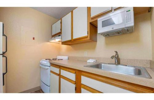 Parkdale Hotel | Motel 6 Fairfield OH Cincinnati