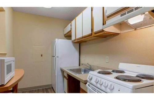 Parkdale Hotel | Motel 6 Fairfield OH Cincinnati