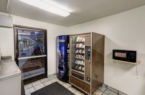 Goodlettsville Hotel | Motel 6 Goodlettsville, TN - Nashville