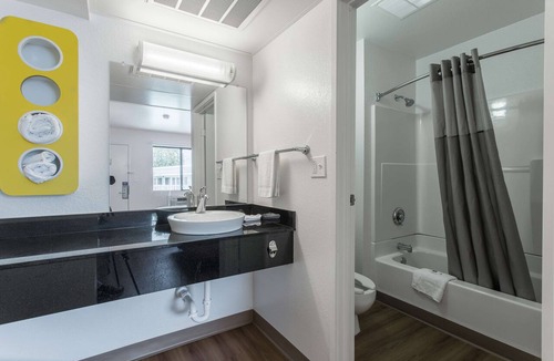 Goodlettsville Hotel | Motel 6 Goodlettsville, TN - Nashville