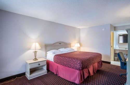 Pittsburg Hotel | Motel 6-London, KY