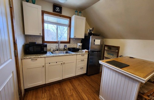 Ogden Apartment | Mountain Views from Private Loft Studio - Near Downtown!