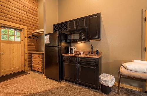 McHenry Cabin | Mountainside Cabin 51R-Dog Friendly