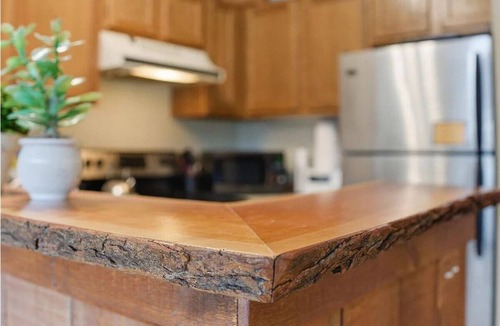 Greenwood Condo | Mt. Abram Base Condo - Ski, Bike & Après Walkable