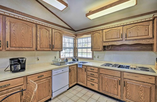 Welch House | Mtn-View Home w/Game Room - Near ATV Trails!