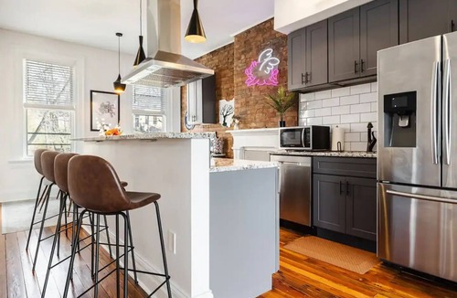 Mount Auburn House | Mulberry Mansion - OTR - FREE Parking