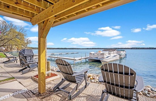 Mayfield House | Multi-unit with lake access and stunning views