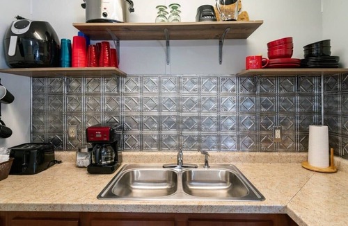 Mayfield Apartment | Multi-units with lake views and beach access