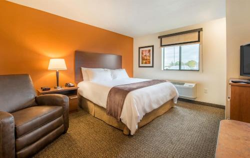 Sturtevant Hotel | My Place Hotel-Mount Pleasant, WI