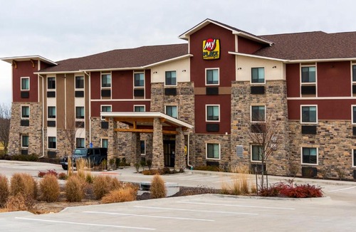 Overland Park Hotel | My Place Hotel-Overland Park, KS