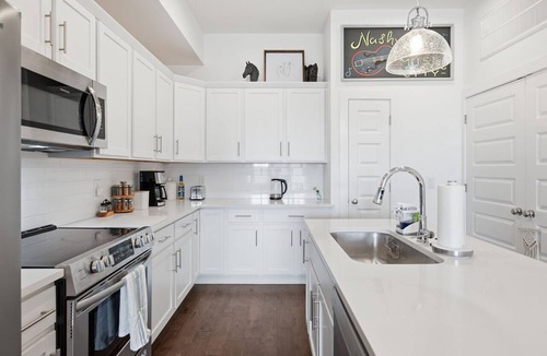 Madison House | Nashville Haven-Chic Townhome w/Rooftop
