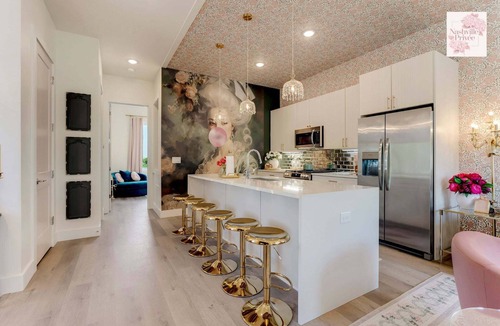 Talbot's Corner House | Nashville Privée: Girls Trip|Bachelorette| 9 Beds