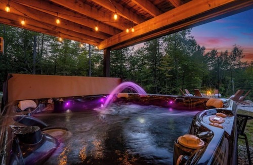 Bryant Pond Ski Chalet | Nature Retreat, Sauna, Hot Tub, Gameroom, Fire Pit