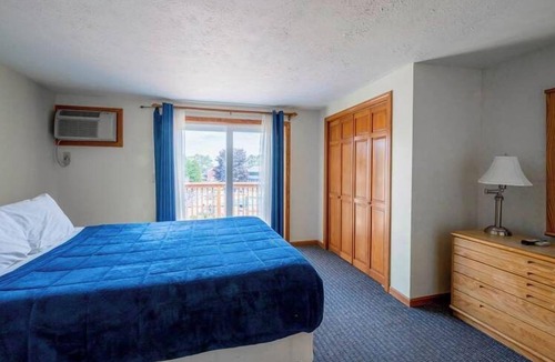 Wells Apartment | Nautical Mile Resort - 1BR