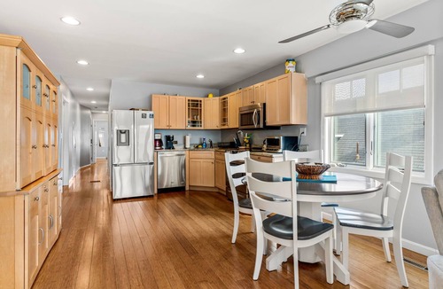 Salisbury Condo | Nautical & Yoga Retreat