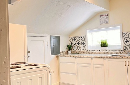 South Louisville House | Near Airport & Major Attractions, 5Mi Downtown, Comfy Loft