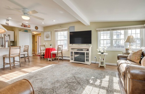 Hampton Cottage | Near Beaches & Waterfront Dining: Home in Hampton!