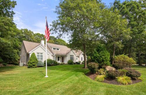 East Dennis House | Near Corporation Beach Game Room